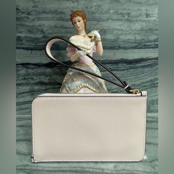 Kate Spade Lucy Heart Studs L-zip Wristlet - Picture 2 of 11